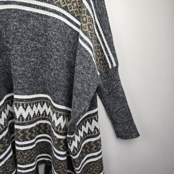 DREAMERS Boho Fringe Western Oversized Sweater Cardigan Gray Womens‎ Size S/M - Picture 9 of 14